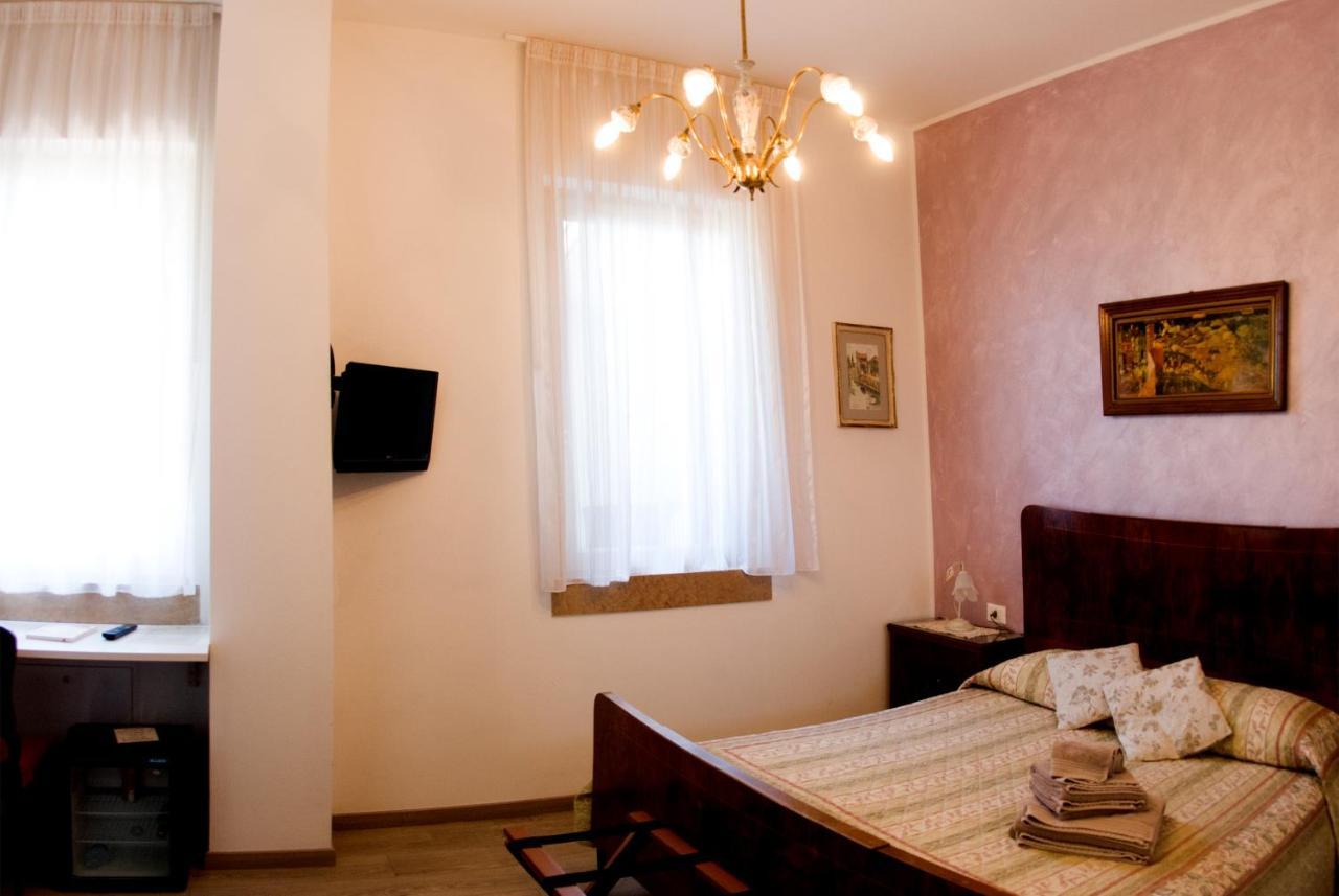 B&B Villa Caterina Пескантина Экстерьер фото